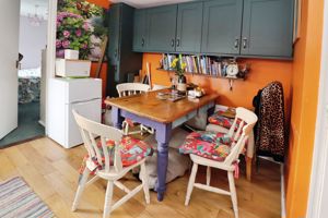 CHAPEL ROAD- click for photo gallery